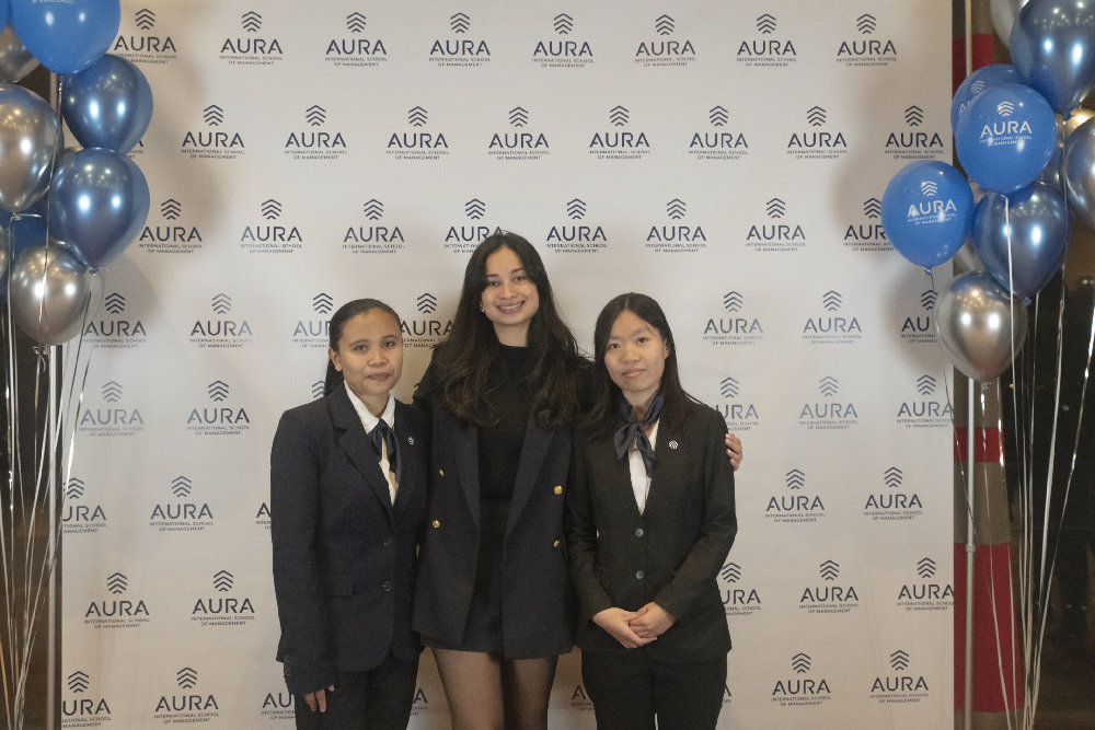 Aura Group Life At Gallery 0018